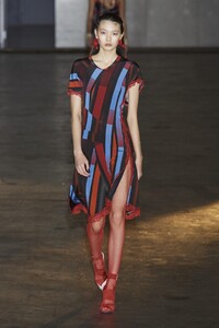 defile-koche-automne-hiver-2020-2021-paris-look-29.thumb.jpg.cba1b7e15481db4f699d556c67649764.jpg