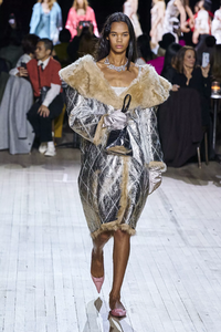 defile-marc-jacobs-automne-hiver-2020-2021-new-york-look-65.thumb.jpg.fae6005a16af78428e02bcdec5332126.jpg