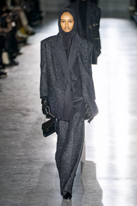 defile-max-mara-automne-hiver-2019-2020-milan-look-41.thumb.jpg.692e2060785a8e0cd585a21c590e5edb.jpg
