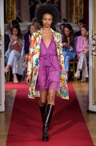 defile-paul-amp-joe-automne-hiver-2018-2019-paris-look-8.thumb.jpg.797ed09672ca64d62451eb0bb2b351a6.jpg