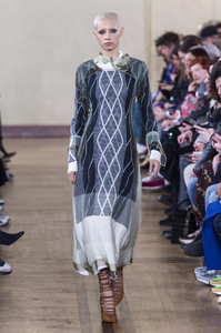 defile-yproject-automne-hiver-2019-2020-paris-look-19.thumb.jpg.8b9351f6830c85ab5cfcbc2d0399d399.jpg