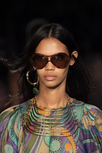 detail-defile-alberta-ferretti-printemps-ete-2020-milan-detail-81.thumb.jpg.2a5b9a13c9cc85e7dea3bf72b6c0a915.jpg