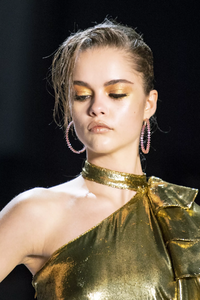 detail-defile-christian-cowan-automne-hiver-2020-2021-new-york-detail-46.thumb.jpg.3c0e1b38450494aebe08d977e49bf5ea.jpg