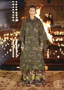 dior-ready-to-wear-cruise-2020-looks-027-325699.thumb.jpg.65d4a92181da37c6a710042293c2168c.jpg