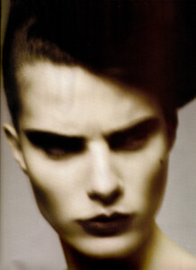 divine0005.jpg
