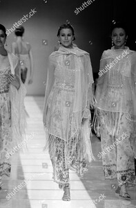 emporio-armani-spring-1994-ready-to-wear-runway-show-shutterstock-editorial-10448146h.jpg
