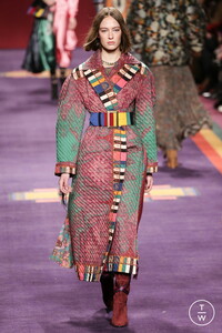 etro-aw17-0026-20f099.thumb.jpg.6f953d014b93f5a95846a83b8d2fb1a2.jpg