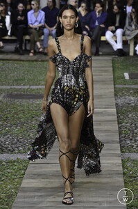etro-ss20-0036-34015a.thumb.jpg.4a93fc02c07a0c9c4255d907264d7c73.jpg