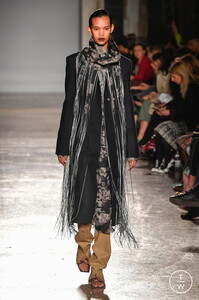 gabriele-colangelo-aw20-0037-0a6276.thumb.jpg.06d005e09a343f86990c98fedbee9c2f.jpg
