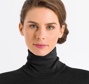 hanro_basic_w_woolensilk_turtleneckshirt_071423_070018_040.thumb.jpg.6d2a50e9491ef517db28fd1295954754.jpg