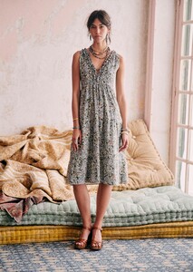 josia-dress-green_and_blue_jaidhpur_print-cqbt48ar71nygtgjbtyx.jpg