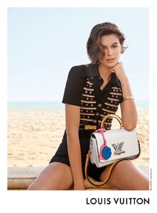 kaia-gerber-for-louis-vuitton-twist-bags-for-spring-2020-campaign-4.jpg