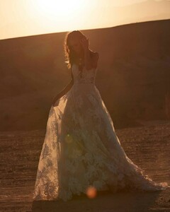 madilanebridal_100957923_1542345782590496_5236234020756979041_n.jpg