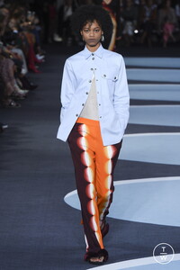 marco-de-vincenzo-ss18-0007-3c6bb9.thumb.jpg.28925cf7067ff0365f86154946b4eb67.jpg