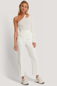 nakd_shoulder_cut_out_ribbed_top-1635-000056-0260_04c.thumb.jpg.5f4a2e51951f27945f5a1ead1ac0ab71.jpg