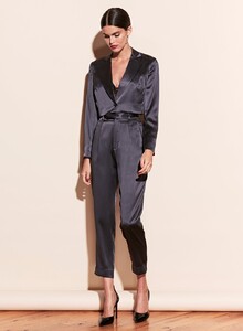 obsidian_tapered_pant2_07923182-81a6-4acc-a1f1-d0e71431671f_1200x.jpg