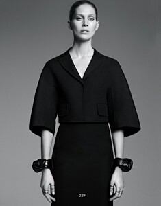 pp-13ss-gentlewoman-newlady-03a.thumb.jpg.a9fac4167f2d04952a3e82c7b4a99c72.jpg