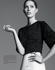 pp-13ss-gentlewoman-newlady-08a.thumb.jpg.160c0b947b24fb04b5159e11cfcd07da.jpg