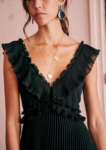 rachelle-dress-black-zbrtnozwok6upm1c18h1.jpg