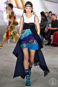 sacai-mss19-0008-9e47b6.thumb.jpg.ce3e41f6c13090b4f11a05753510f101.jpg