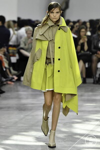 sacai-ss19-0012-0430e0.thumb.jpg.552fd52223336221da8c9f4c0510b197.jpg