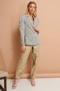 safari_shoulder_detailed_blazer_1018-005296-7733_03c.jpg