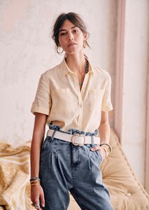 saia-shirt-pale_yellow-au86fhovfk9zz4o7gaji.jpg