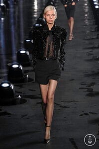 saint-laurent-ss20-0078-ab6bb3.thumb.jpg.ec2ee4f92c94f09d87224e3ebc7bd13c.jpg