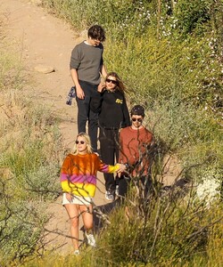 sofia-richie-in-black-hoodie-and-matching-mada-honeys-sweatpants-hiking-in-malibu-05-14-2020-3.jpg