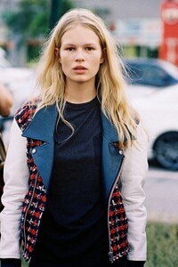 streetstyle12127-web.thumb.jpg.27c3fbc12902a5f74918ae7480b3bb0a.jpg