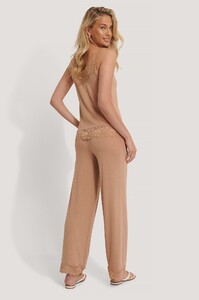 trendyol_lacy_pyjamas_set_1494-003254-0124_02d.jpg