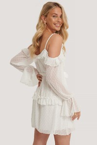 trendyol_mira_ruffle_detail_mini_dress_1494-003280-0244_02k.jpg