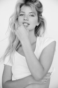 tumblr_3e70c42e657f006761bf21f95c8c7c6d_7207db56_1280.thumb.jpg.a87db08120f9adc84732e756c978d626.jpg