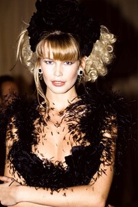 valentino-fw-1994-7-6.jpg