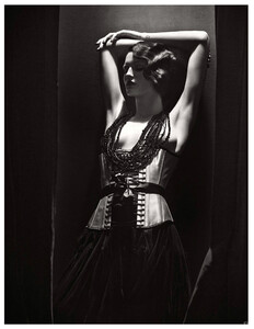 vogue-germany-02-2014_katlin-aas_(11).thumb.jpg.52cd82f015d864b129a0f139e6c4da61.jpg
