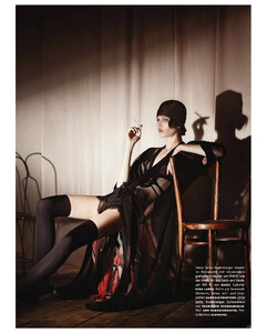 vogue-germany-02-2014_katlin-aas_(9).thumb.jpg.3fca0a745d48537231aa1885bb70978e.jpg