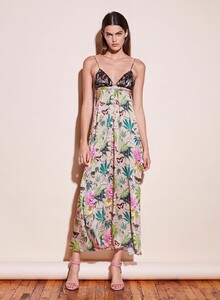 web_190418_FLEURDUMAL_SHOT_15_2390_1200x.jpg