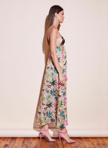 web_190418_FLEURDUMAL_SHOT_15_2432_2600x.jpg