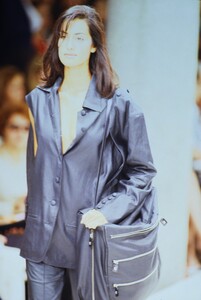 yasmeen-ghauri.thumb.jpg.1a84cc69954545bca80c96fea900f3f6.jpg