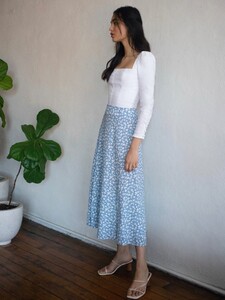 zoe-skirt-azzurro-4.jpg