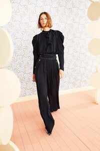 00012-Ulla-Johnson-RESORT-21-Credit-Peter-Stanglmayr.thumb.jpg.42e3bdedd924c40b5c98e9fcc3666b06.jpg