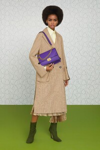 00013-fendi-milan-pre-fall-19.thumb.jpg.f69bd76873e4bae143cef18f781ab054.jpg