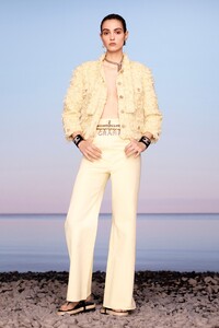 00016-Chanel-Resort-2021.thumb.jpg.31b0cd1b393c548d3f9911dacf668dbd.jpg