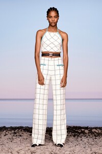 00017-Chanel-Resort-2021.thumb.jpg.48415630c77907882496d0e956f83524.jpg