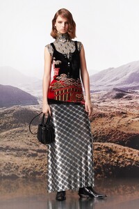 00018-Paco-Rabanne-Pre-Fall-19-credit-Theo-Sion.thumb.jpg.887f442605d0cf5f5baefe70bd5e41d8.jpg