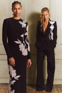 00026-OSCAR-DE-LA-RENTA-Pre-Fall-20.jpg