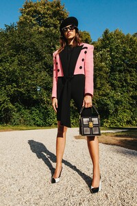 00031-Balmain-Resort-2021.thumb.jpg.1e88c49059480fc360a7710046f5cb9f.jpg