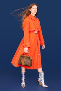 00032-fendi-london-vogue-resort-2019-pr.thumb.jpg.22e859d2c37f76ab0d076b6a5b111170.jpg