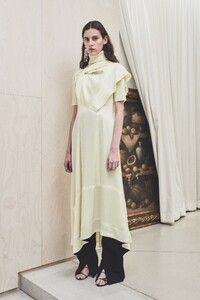 00037-3-1-phillip-lim-new-york-pre-fall-19.thumb.jpg.63e4cc9f98fb0562b088f1a96ff08315.jpg