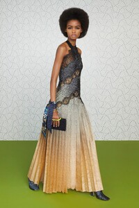00040-fendi-milan-pre-fall-19.thumb.jpg.9d49b732f0e1c458db4ed23c6251cb55.jpg